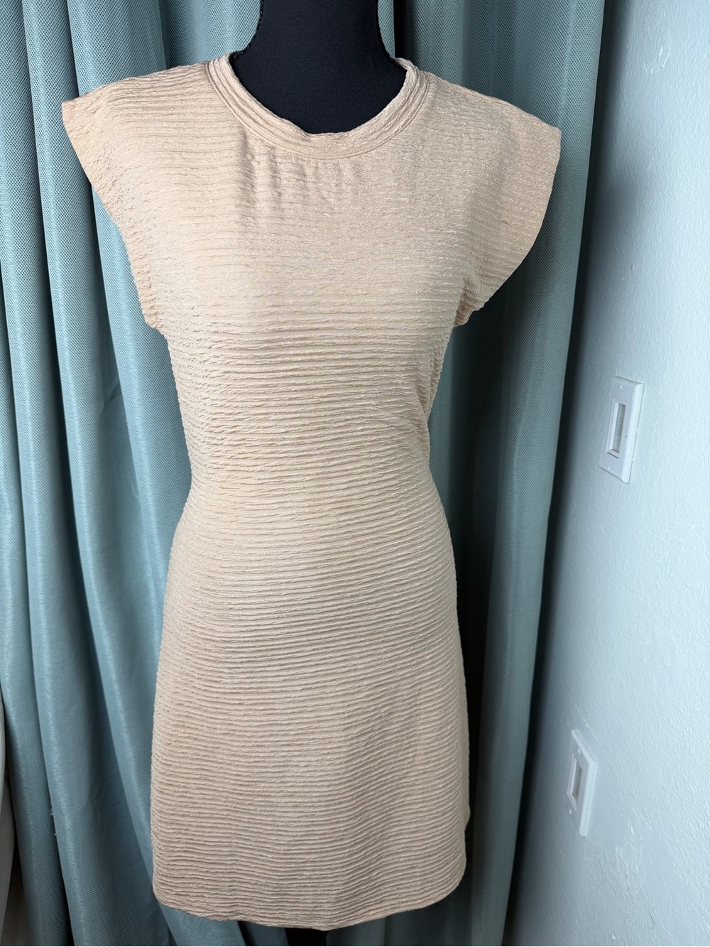 Sleeveless Ribbed Knit Dress in Taupe NWT  Sz S peekaboo back